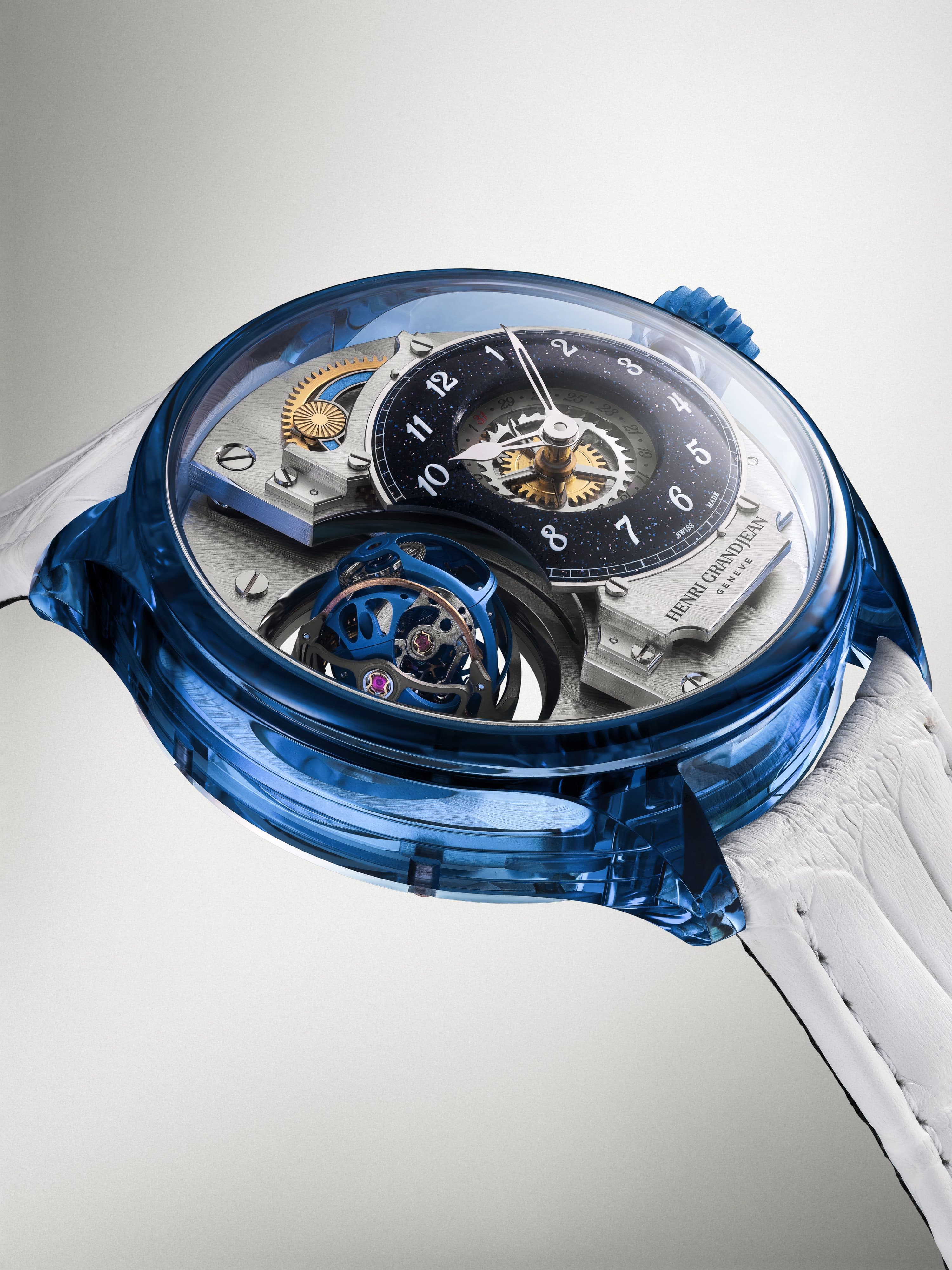 Blue sapphire case, three-quarter view