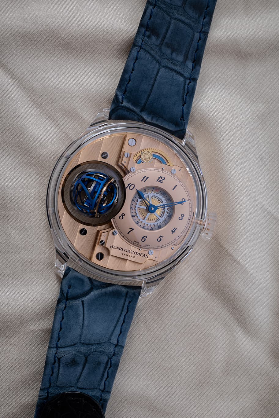 5N rose gold dial with blue indexes