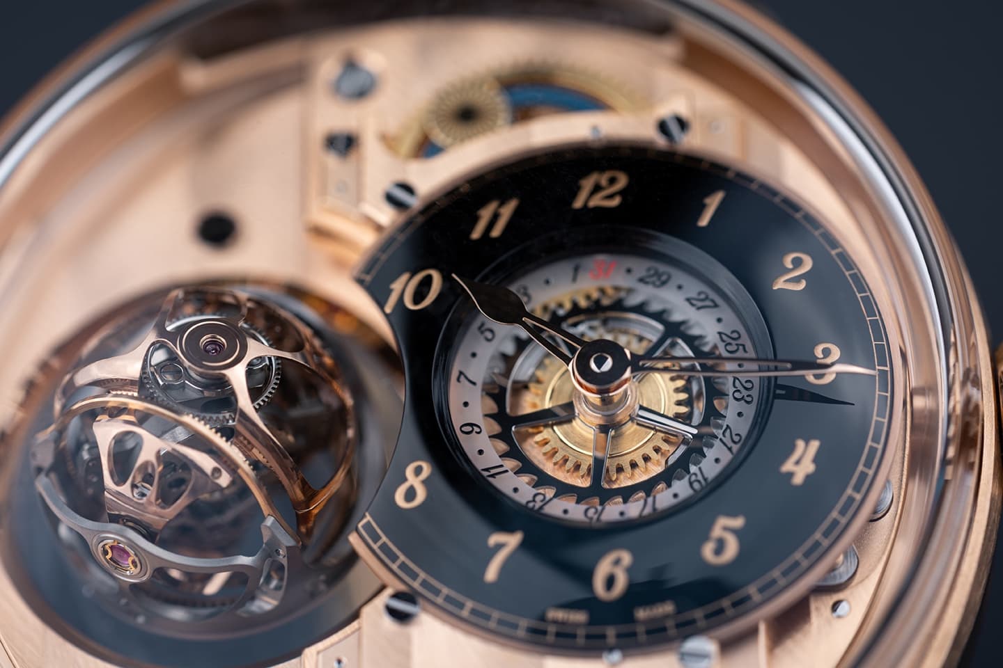 Black onyx dial with rose gold indexes