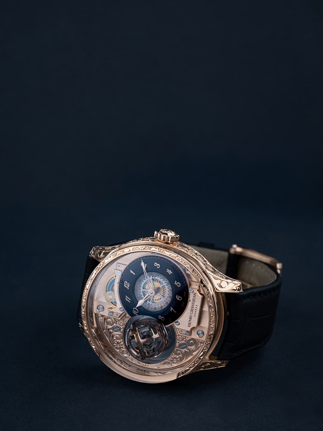 Henri Grandjean Carved Rose Gold portrait view