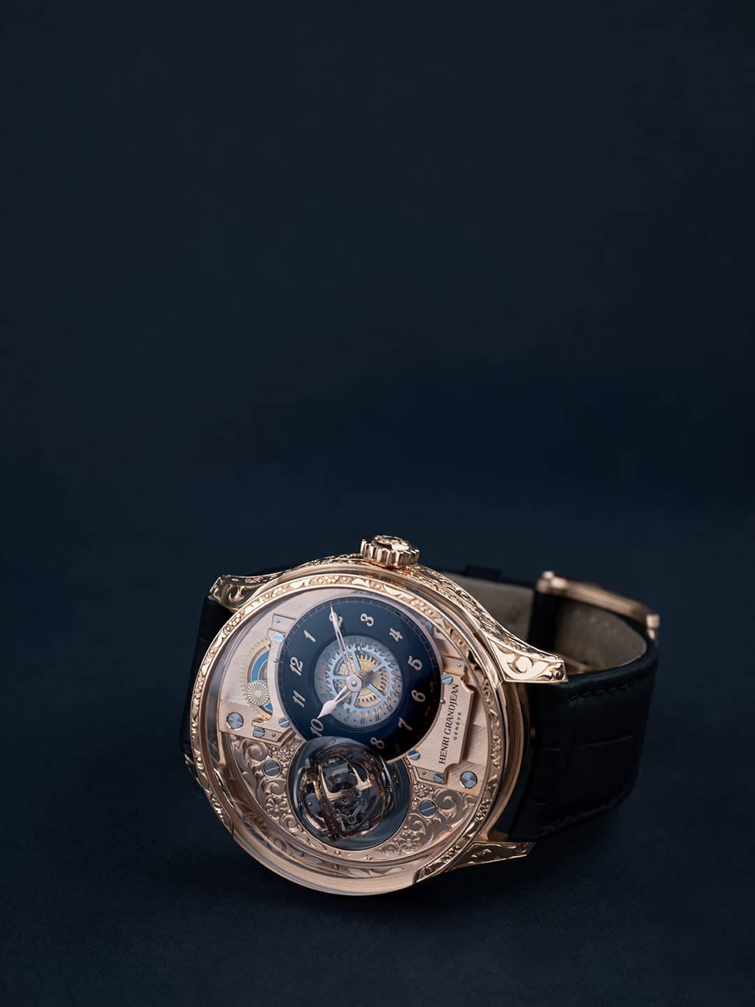 Henri Grandjean Carved Rose Gold portrait view