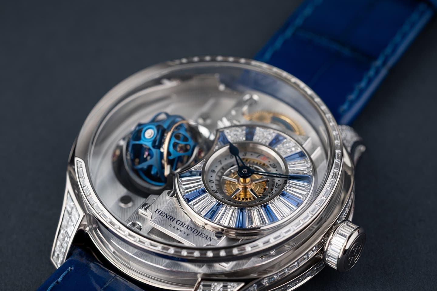 Dial with blue sapphire indexes