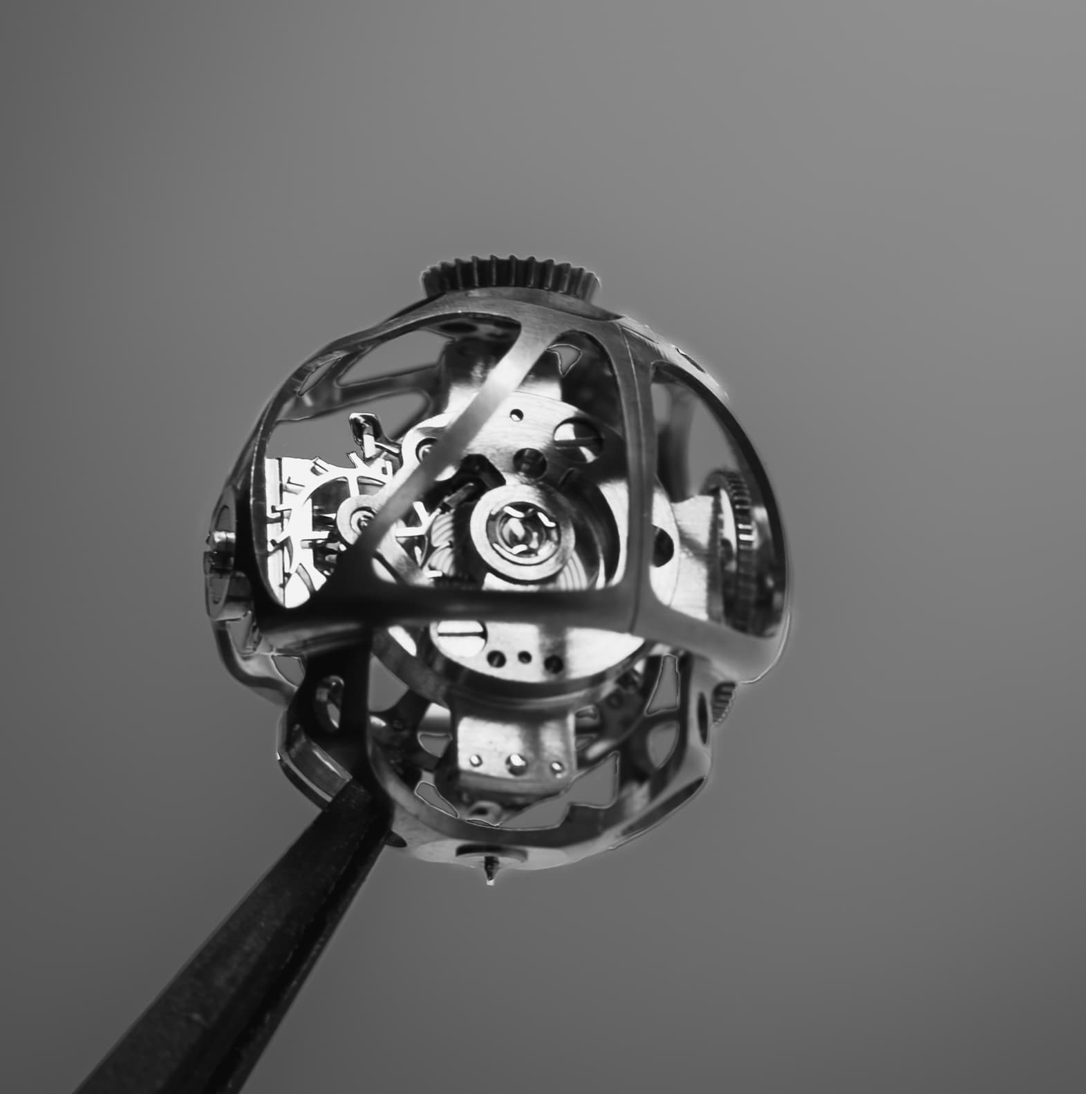 Henri Grandjean movement components and hand-finishing