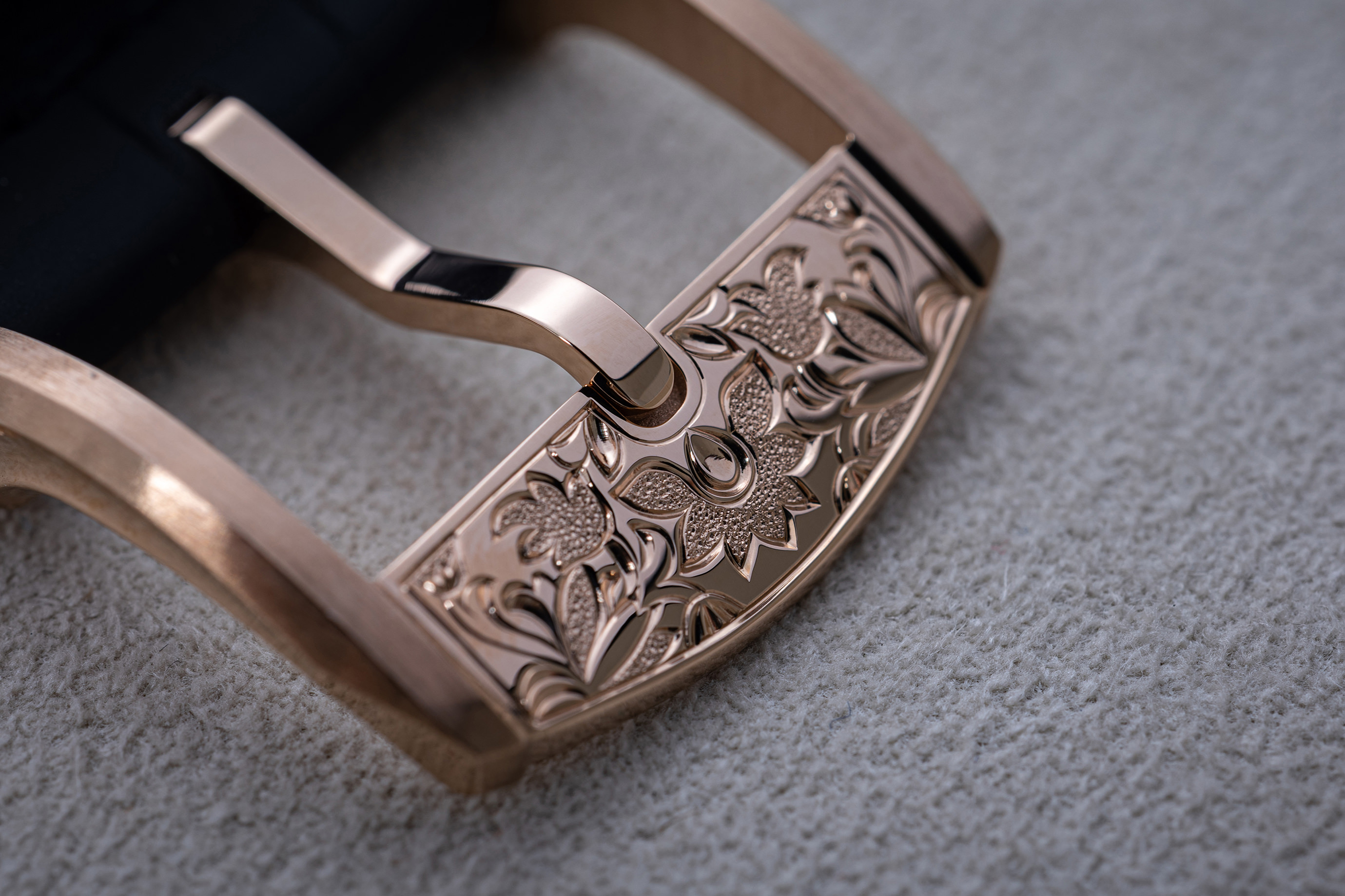 Hand-engraved buckle detail